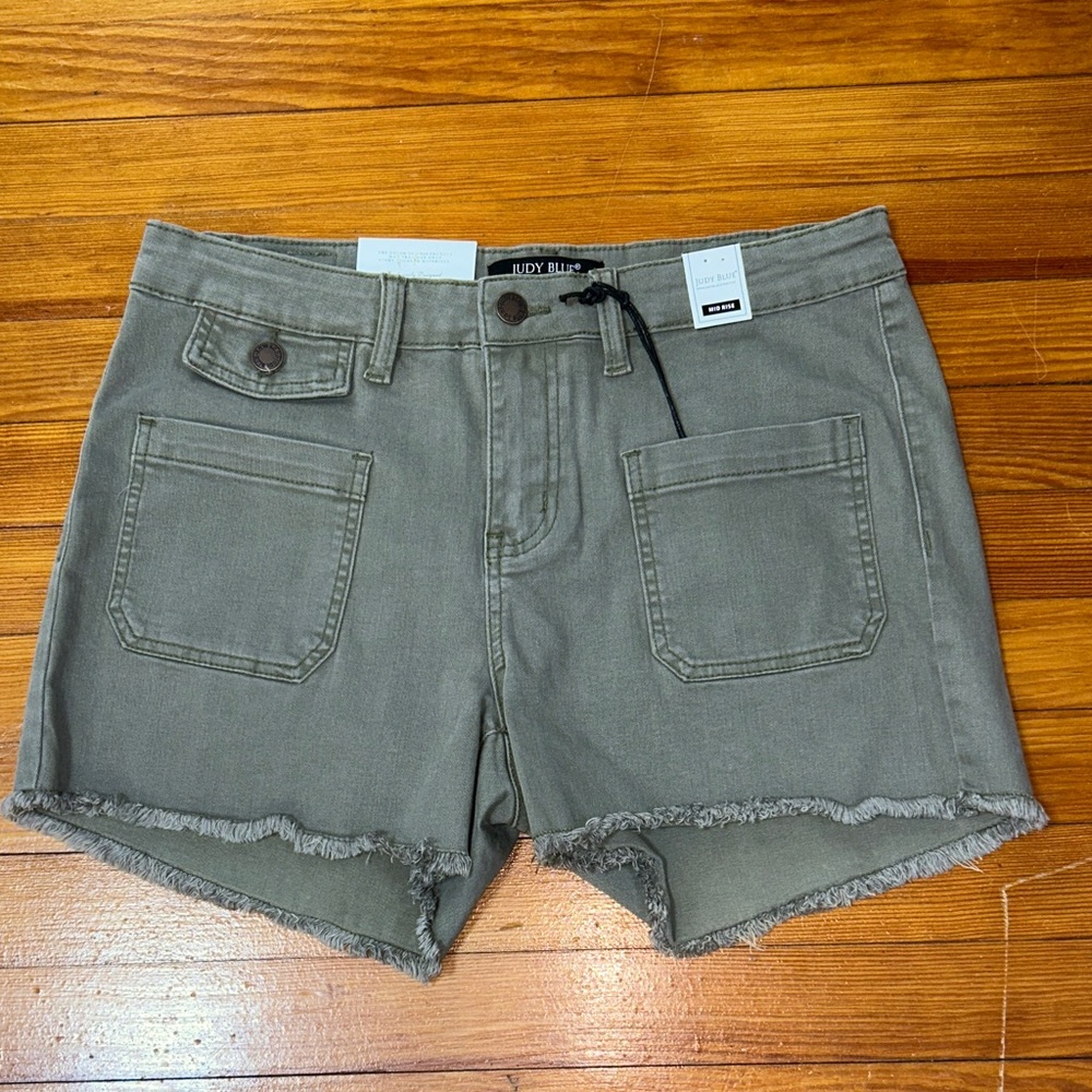 Judy Blue Women's Olive Green Khaki Shorts